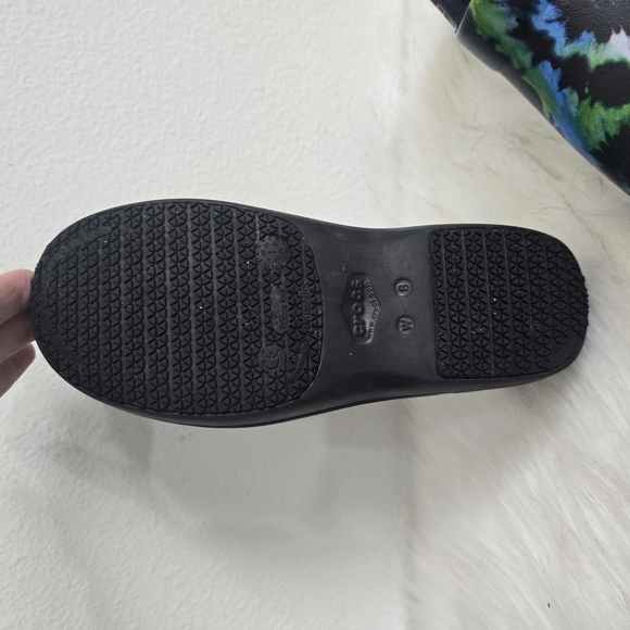 CROCS Neria Tie-Dye Clogs Women's 8 - Picture 3 of 4